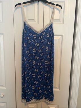 Women's Blue Butterfly Lace-Trim Slip Dress/Sleep dress